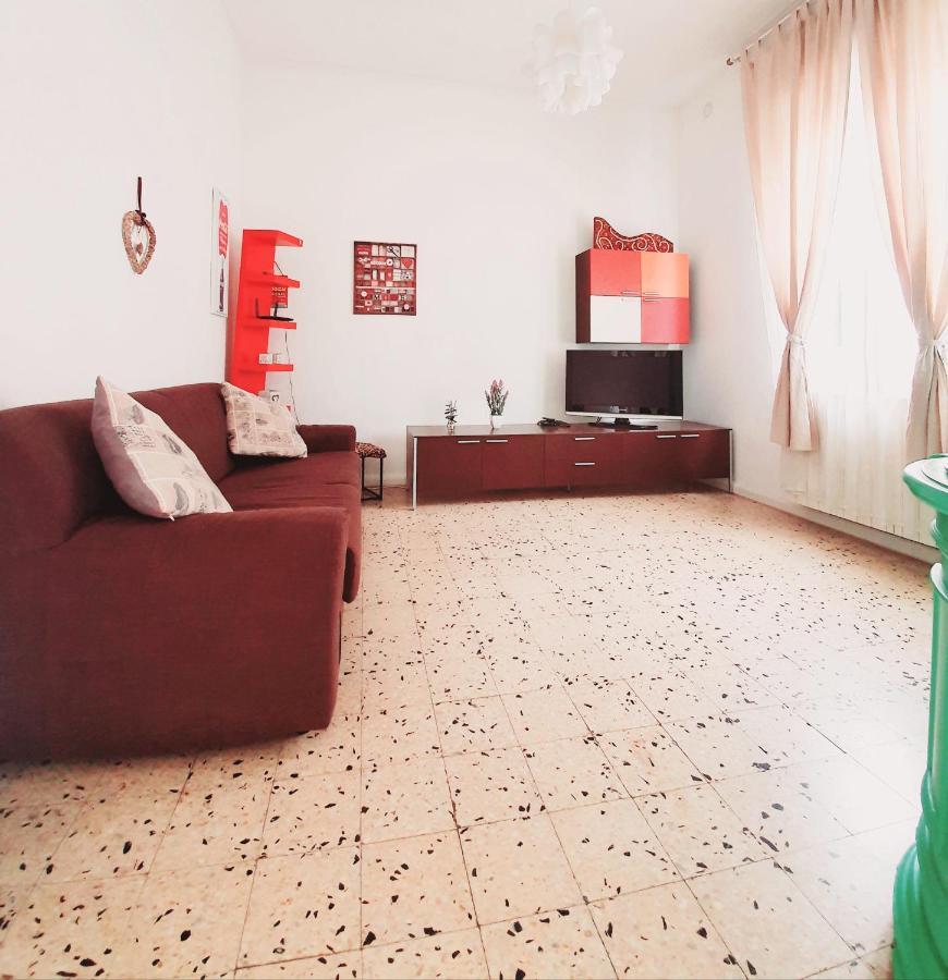 Accogliente Casa Indipendente Con Wi-Fi Gratuito, A Due Passi Dal Centro E Dalle Attrazioni Ravenne Extérieur photo